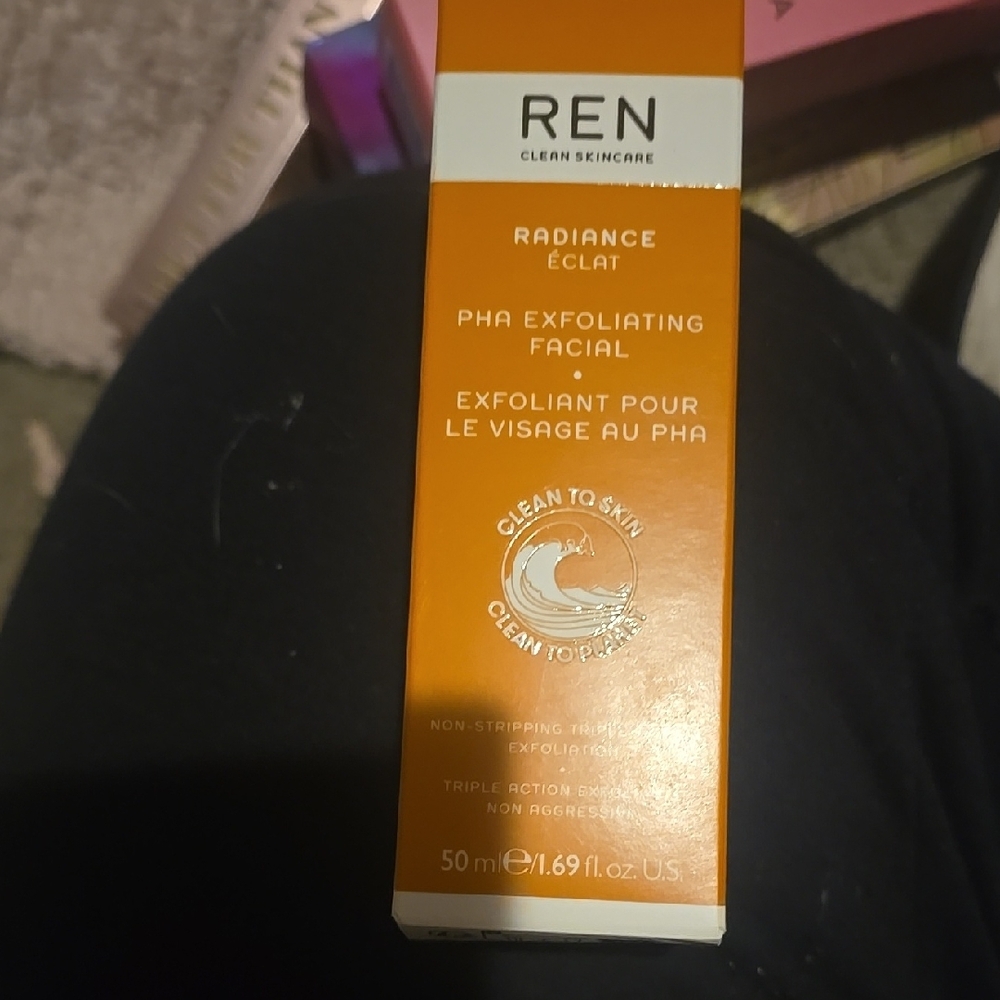 REN Radiance PHA Exfoliating Facial